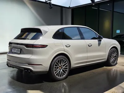 Porsche Cayenne 2023, 28000 км, за 63882.44 USD