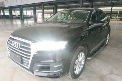 Audi Q7 · 2019 год