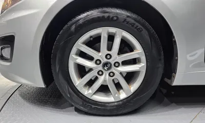Kia K5 2011, 121146 км, за 1876.66 USD