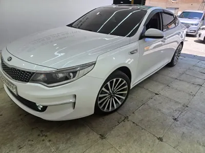 Kia K5 2016, 110752 км, за 5848.3 USD