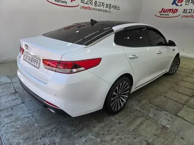 Kia K5 2016, 110752 км, за 5848.3 USD