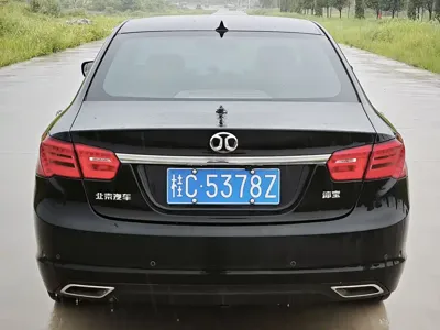 BAIC Senova D70 2014, 130000 км, за 1032.91 USD