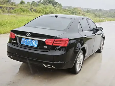 BAIC Senova D70 2014, 130000 км, за 1032.91 USD
