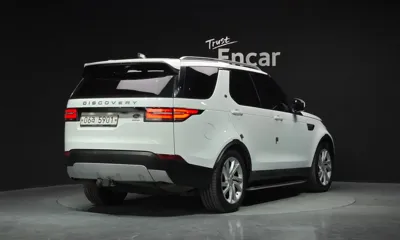 Land Rover Discovery 2017, 146846 км, за 12613.85 USD - фото 2