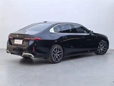 BMW i5 2025, 28100 км, за 33569.31 USD