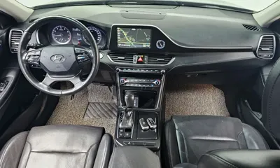 Hyundai Grandeur 2017, 138674 км, за 7525.6 USD - фото 7