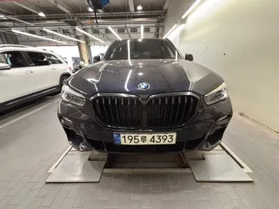 BMW X5 · 2021 год