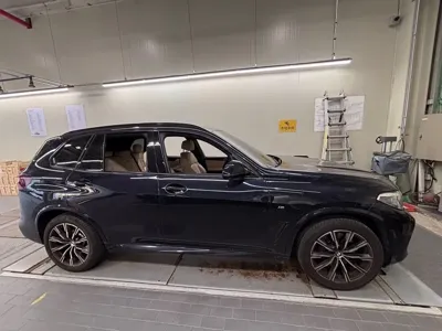 BMW X5 2021, 63930 км, за 40983.64 USD