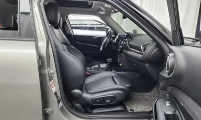 MINI Clubman 2018, 68256 км, за 8923.86 USD - фото 11