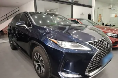 Lexus RX 2020, 141000 км, за 28762 USD