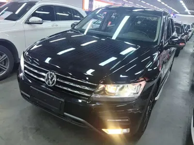Volkswagen Tiguan L 2019, 107100 км, за 11096.45 USD