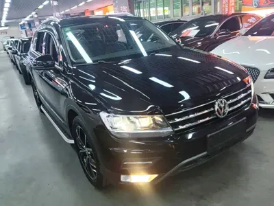 Volkswagen Tiguan L 2019, 107100 км, за 11096.45 USD
