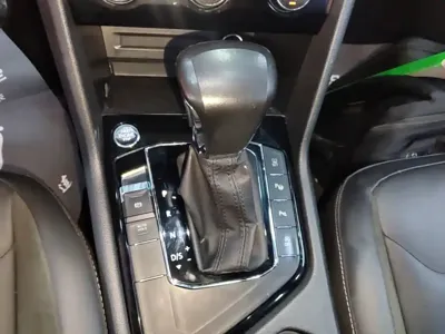 Volkswagen Tiguan L 2019, 107100 км, за 11096.45 USD - фото 14