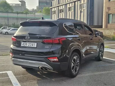 Hyundai Santafe 2019, 123764 км, за 10944.63 USD