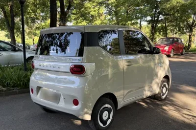 Wuling Hongguang MINIEV 2024, 19600 км, за 6519 USD - фото 6