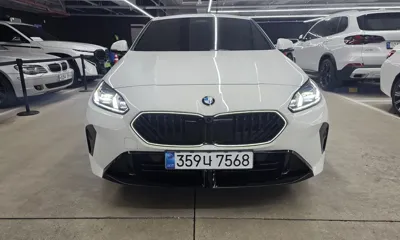 BMW 1-Series 2025, 4400 км, за 26002.72 USD