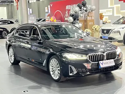 BMW 5 Series 2021, 54000 км, за 34794.3 USD