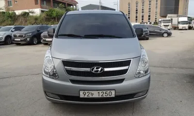Hyundai Starex 2015, 289359 км, за 2927.4 USD