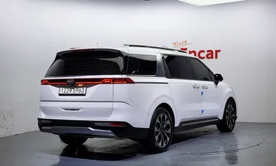 Kia Canival 2021, 102409 км, за 17211.91 USD