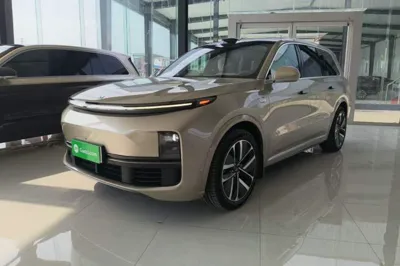 Li Auto L9 · 2022 год