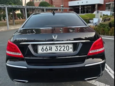 Hyundai Equus 2010, 185000 км, за 4364.82 USD
