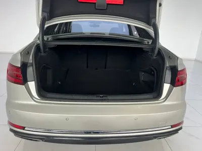 Audi A4L 2018, 127300 км, за 11741.97 USD - фото 6