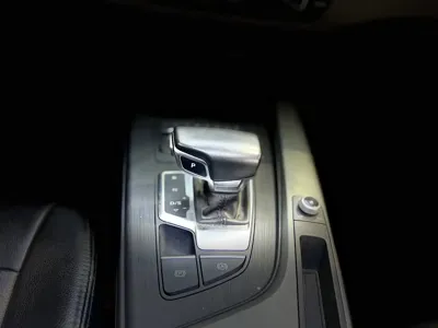 Audi A4L 2018, 127300 км, за 11741.97 USD - фото 9