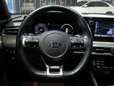 Kia K5 2020, 72067 км, за 14113.17 USD - фото 13
