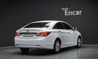 Hyundai Sonata 2010, 113086 км, за 2642.38 USD