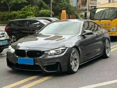 BMW M4 · 2018 год