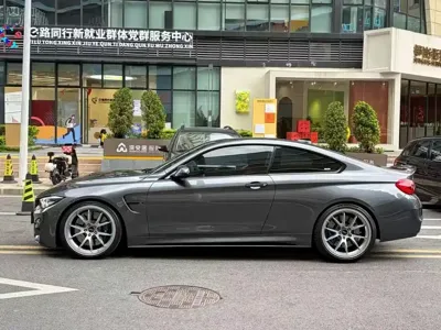 BMW M4 2018, 69000 км, за 49734.17 USD