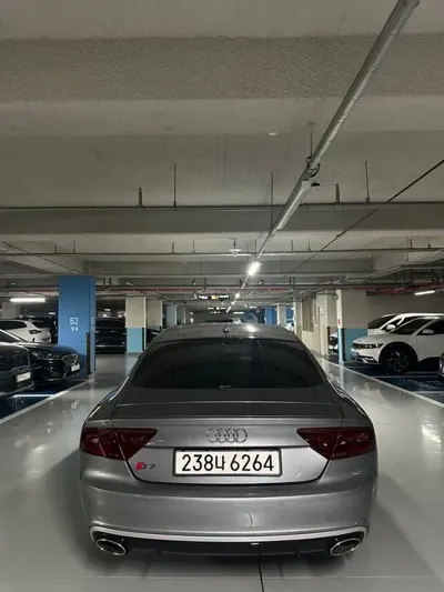 Audi A7 2014, 22800 км, за 18508.74 USD
