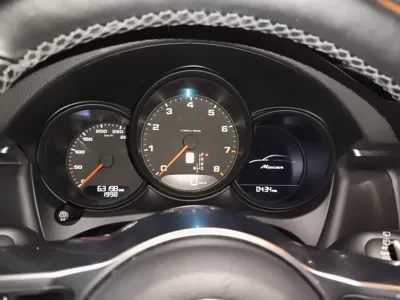 Porsche Macan 2020, 63099 км, за 32811 USD - фото 12