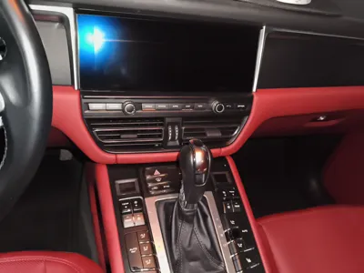 Porsche Macan 2020, 63099 км, за 32811 USD - фото 14