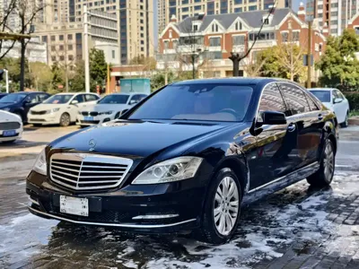 Mercedes-Benz S-Class · 2011 год