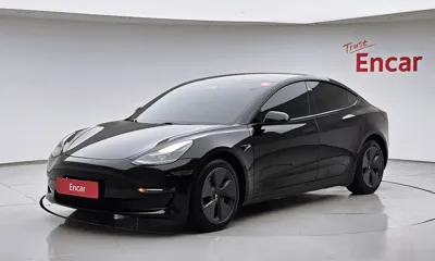Tesla Model 3 · 2021 год