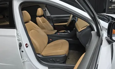 Hyundai Sonata 2020, 136692 км, за 11430.46 USD - фото 12
