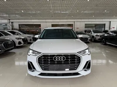 Audi Q3 2023, 33000 км, за 26253.97 USD