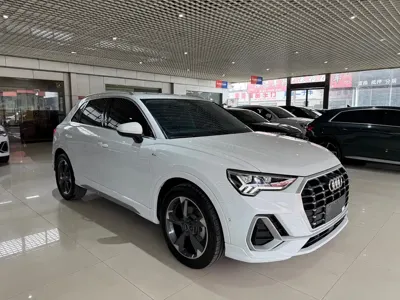 Audi Q3 2023, 33000 км, за 26253.97 USD