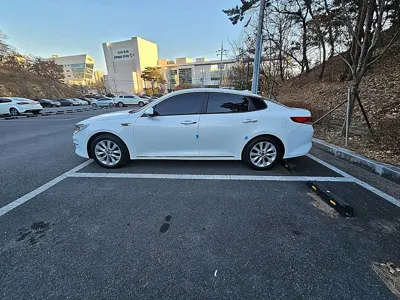 Kia K5 2016, 96265 км, за 6534.52 USD