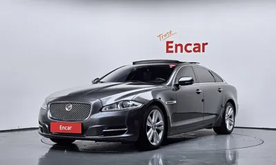 Jaguar XJ · 2015 год
