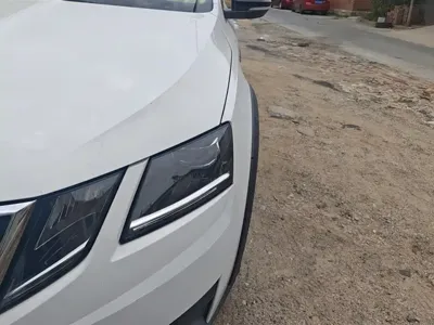Skoda Octavia 2018, 79800 км, за 7008.85 USD