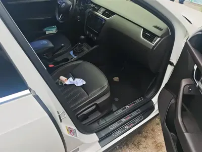 Skoda Octavia 2018, 79800 км, за 7008.85 USD - фото 8