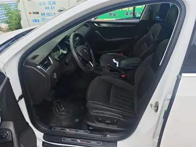 Skoda Octavia 2018, 79800 км, за 7008.85 USD - фото 9