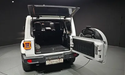 Jeep Wrangler 2020, 77339 км, за 24395.03 USD - фото 20