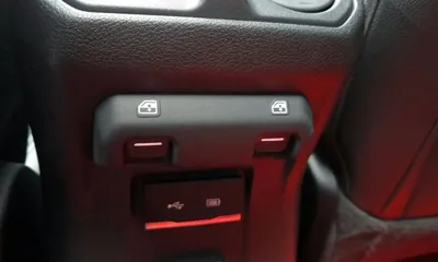 Jeep Wrangler 2020, 77339 км, за 24395.03 USD - фото 29