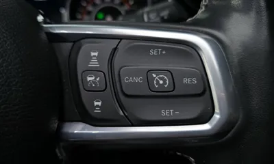 Jeep Wrangler 2020, 77339 км, за 24395.03 USD - фото 32