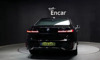 BMW 7-Series 2025, 5170 км, за 98555.9 USD