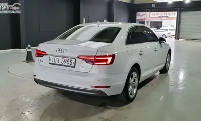 Audi A4 2018, 92178 км, за 11152.68 USD