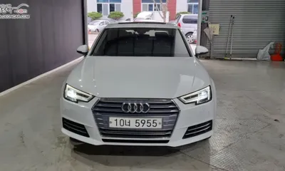Audi A4 2018, 92178 км, за 11152.68 USD